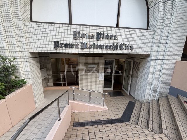 2/3 エントランス