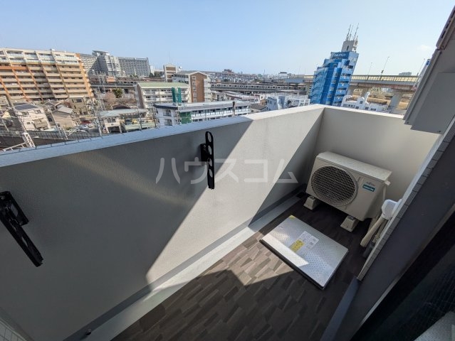 21/27 バルコニー