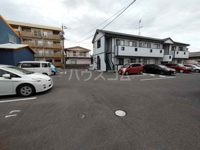 26/30 駐車場