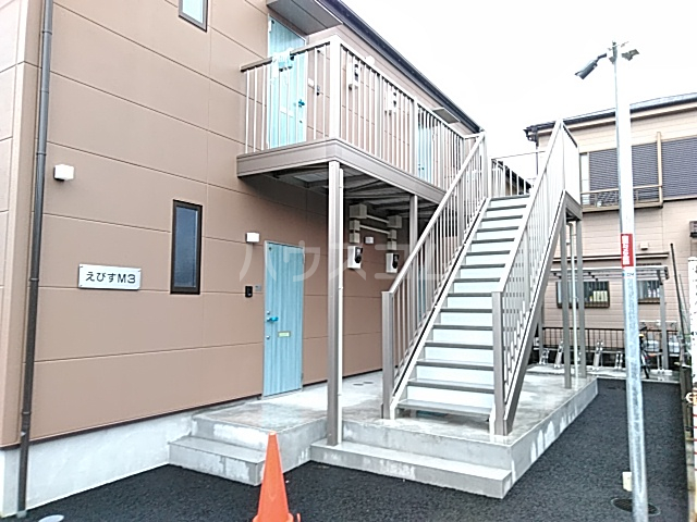 25/30 エントランス