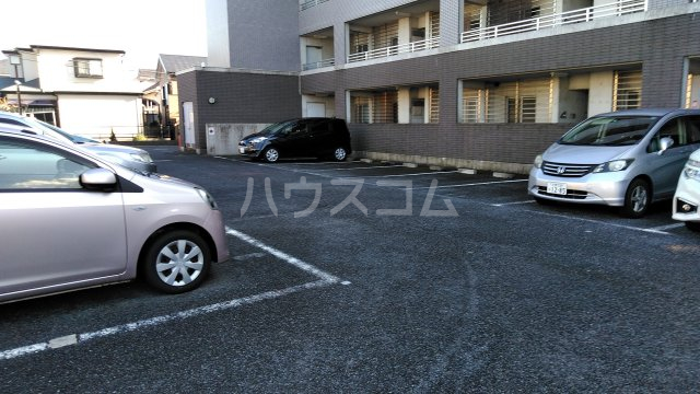 24/28 駐車場
