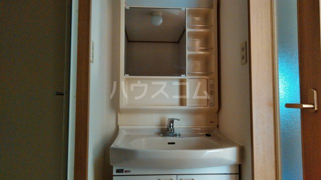 17/28 洗面