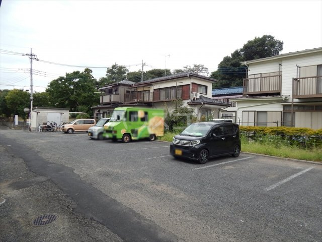 25/30 駐車場