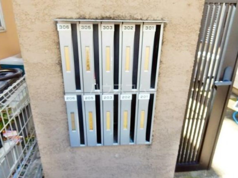 4/5 エントランス