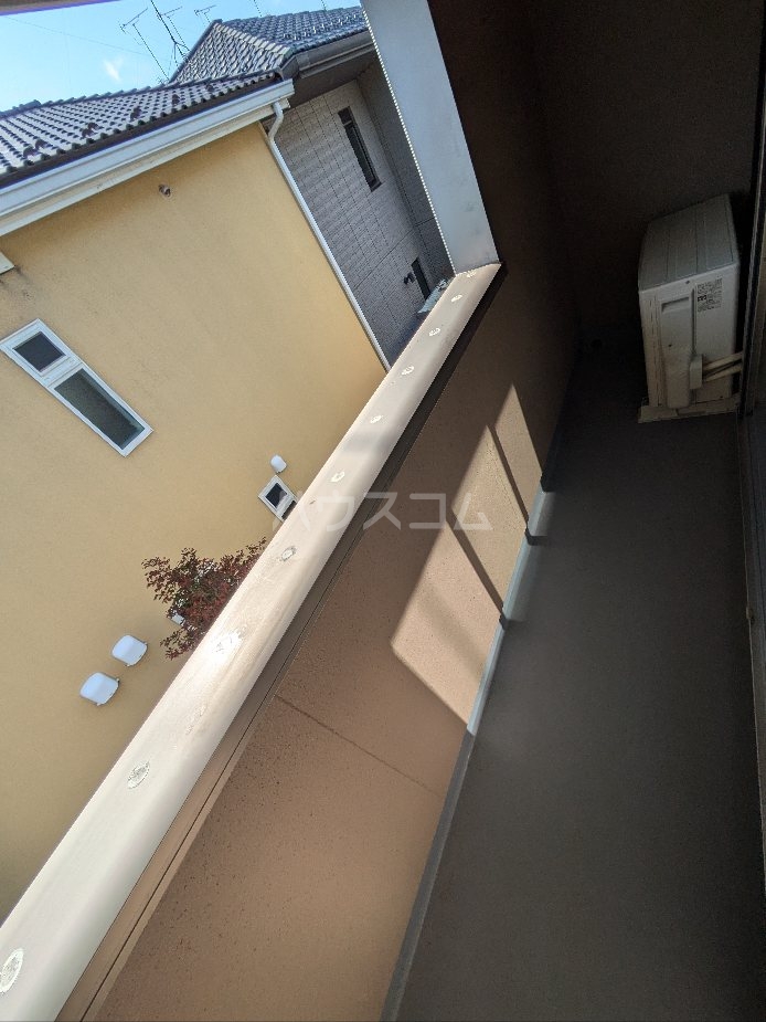 16/27 バルコニー