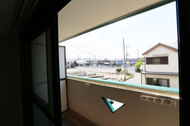 13/25 バルコニー