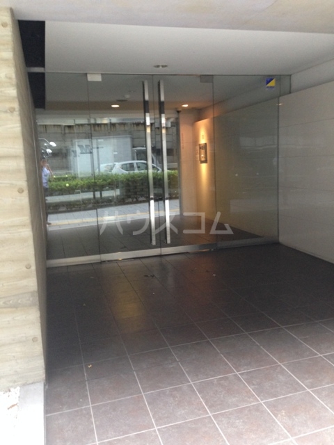 19/29 エントランス