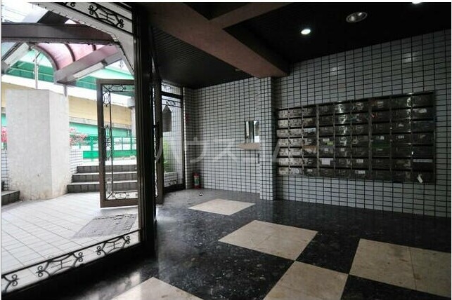 2/10 エントランス