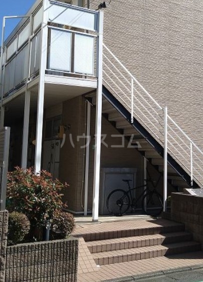 15/19 エントランス