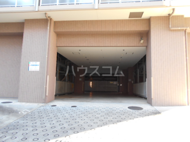 22/30 駐車場