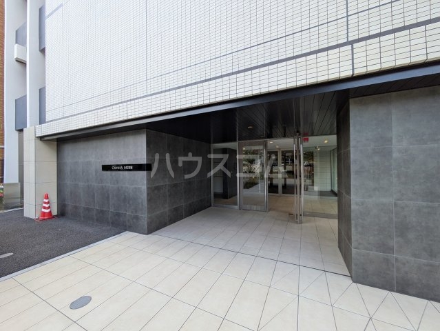 22/30 エントランス