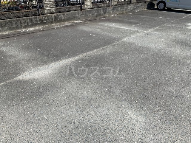 3/7 駐車場