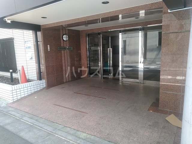 3/7 エントランス