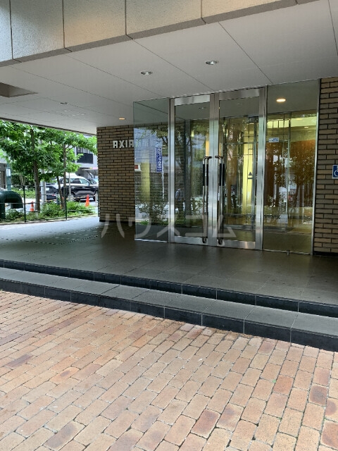 2/2 エントランス