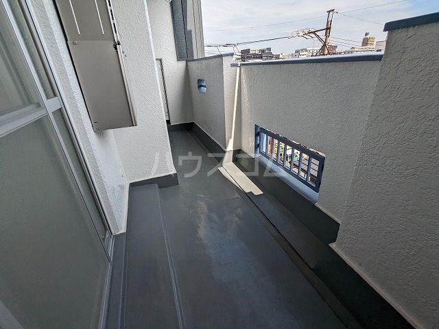 21/30 バルコニー