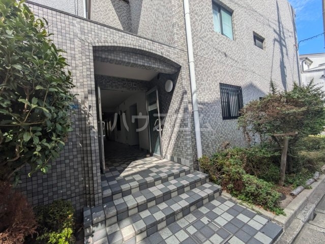 2/6 エントランス