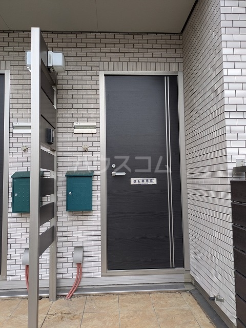 20/30 エントランス