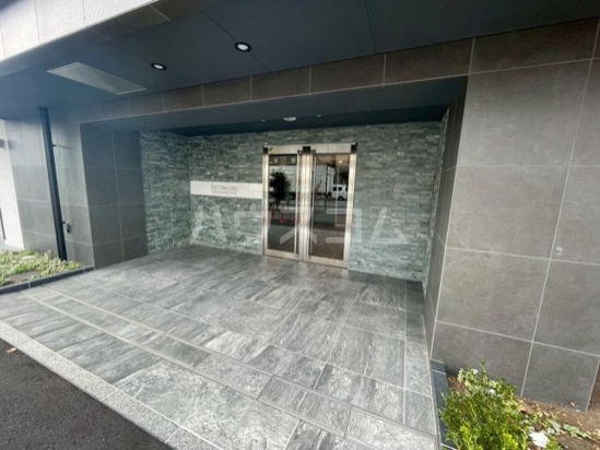 17/22 エントランス