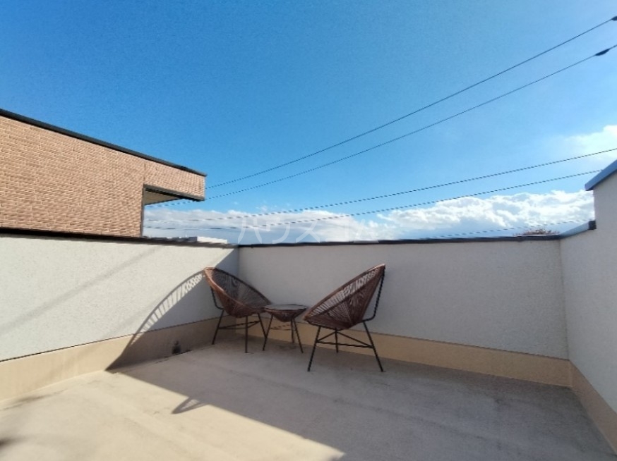 13/21 バルコニー