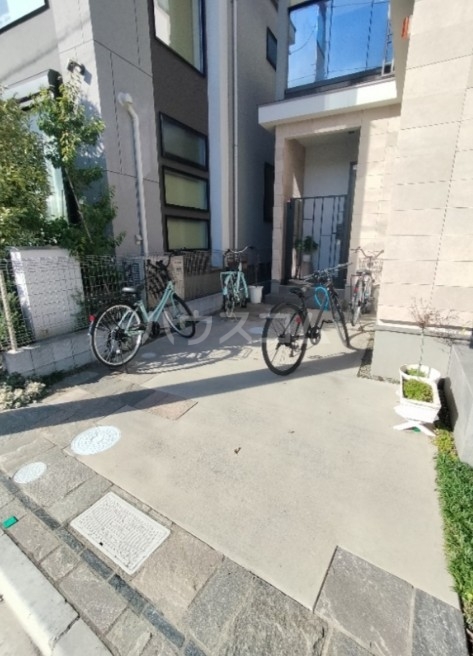 19/21 エントランス