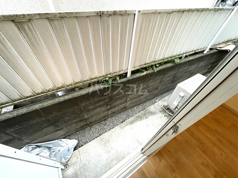 13/27 バルコニー