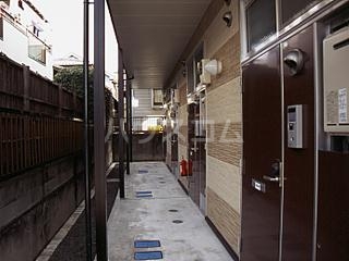 2/5 エントランス