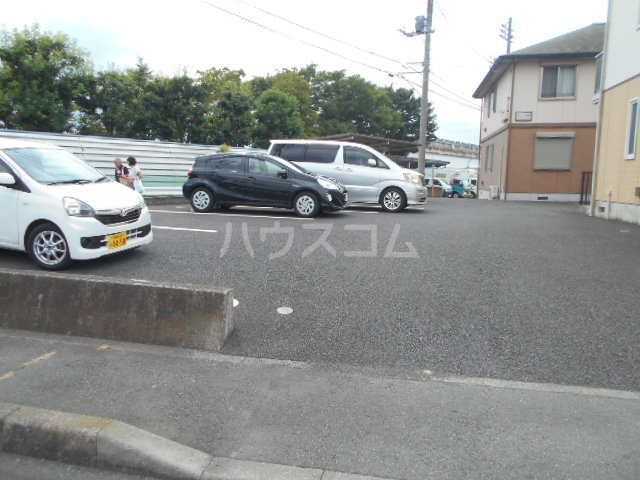 24/28 駐車場