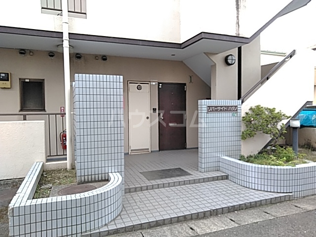 29/30 エントランス