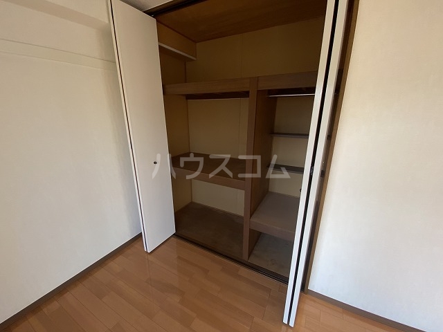 13/30 収納