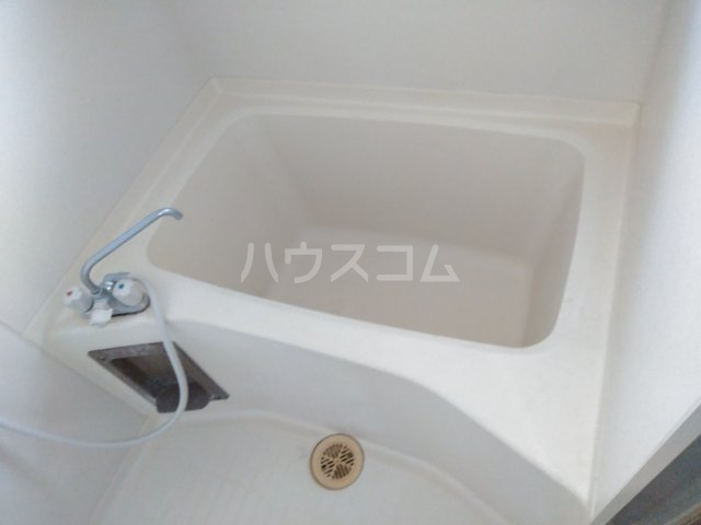 19/28 浴室