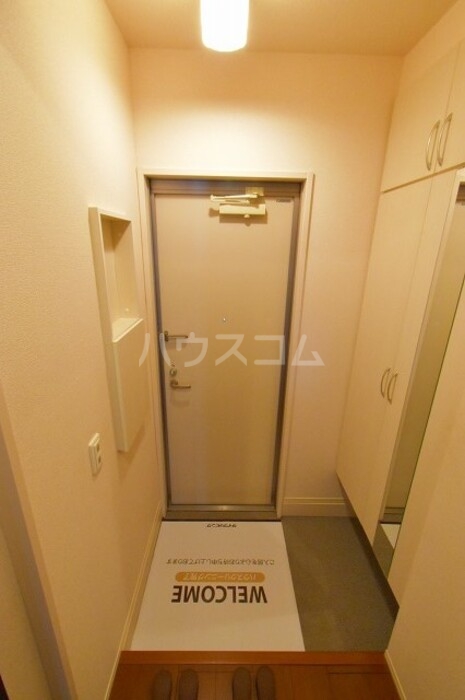 25/29 エントランス