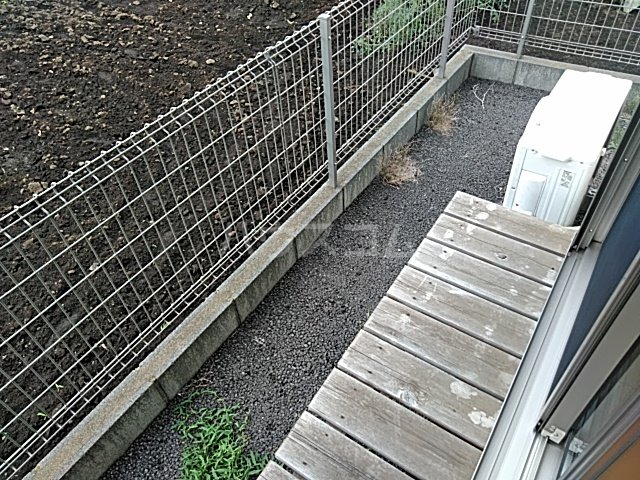 20/28 バルコニー