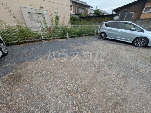 22/30 駐車場