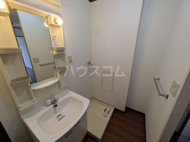 13/30 洗面