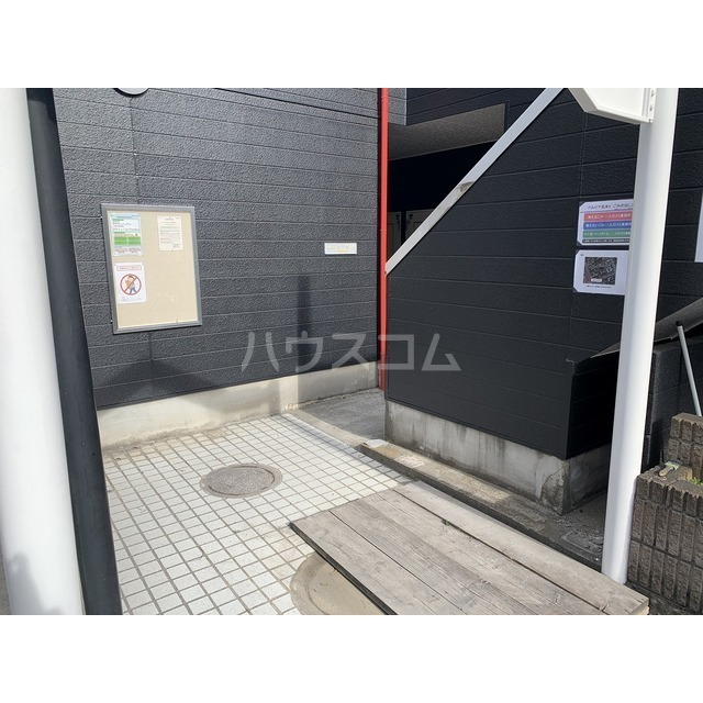 2/3 エントランス