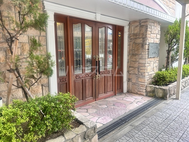 3/5 エントランス