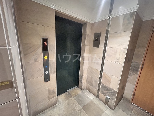 29/30 エントランス