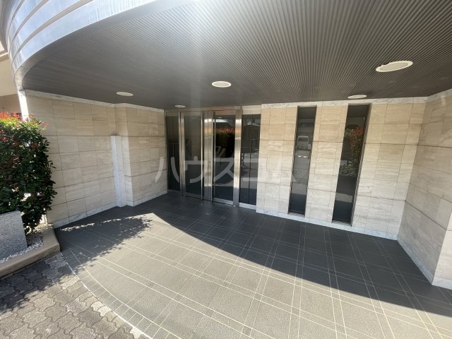 3/4 エントランス