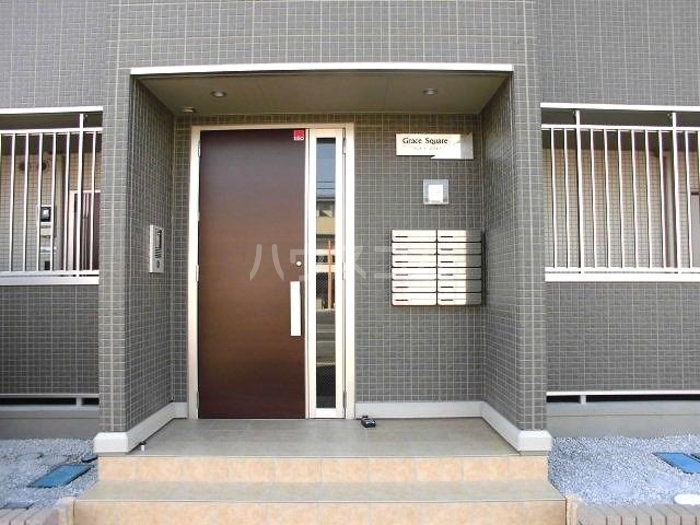 2/4 エントランス