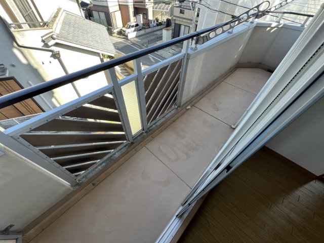 18/23 バルコニー