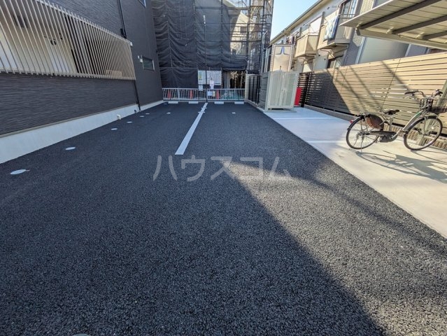 26/30 駐車場