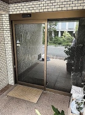 14/23 エントランス