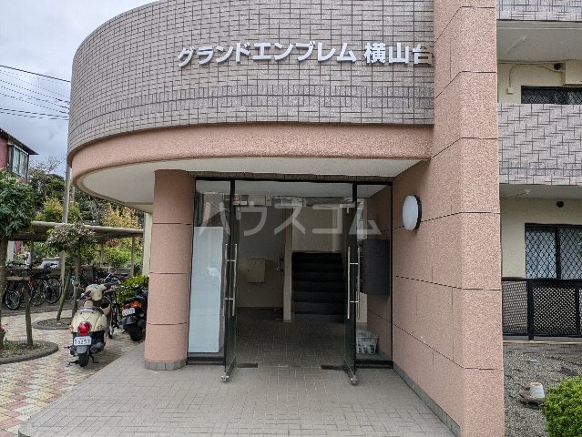 29/30 エントランス