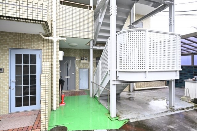 21/24 エントランス