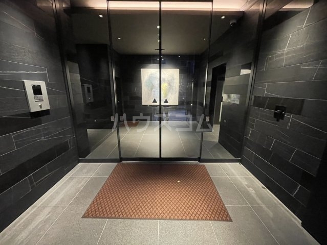 15/20 エントランス