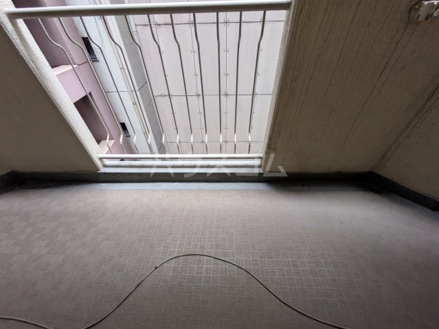 13/23 バルコニー