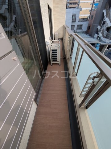 17/27 バルコニー
