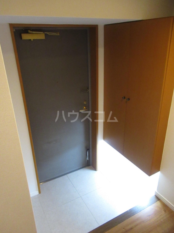 13/30 玄関