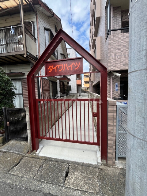 15/22 エントランス