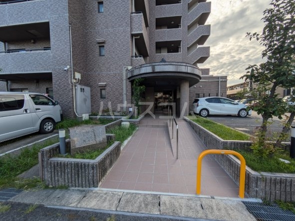 2/8 エントランス